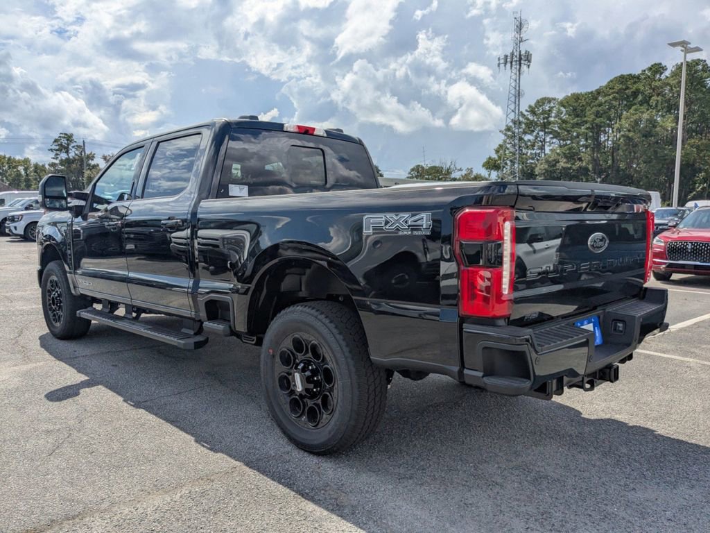 New 2026 Ford F250 Lariat w/ Black Appearance Package image 6