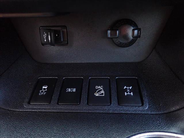 Used 2015 Toyota Highlander XLE AWD/4WD image 16