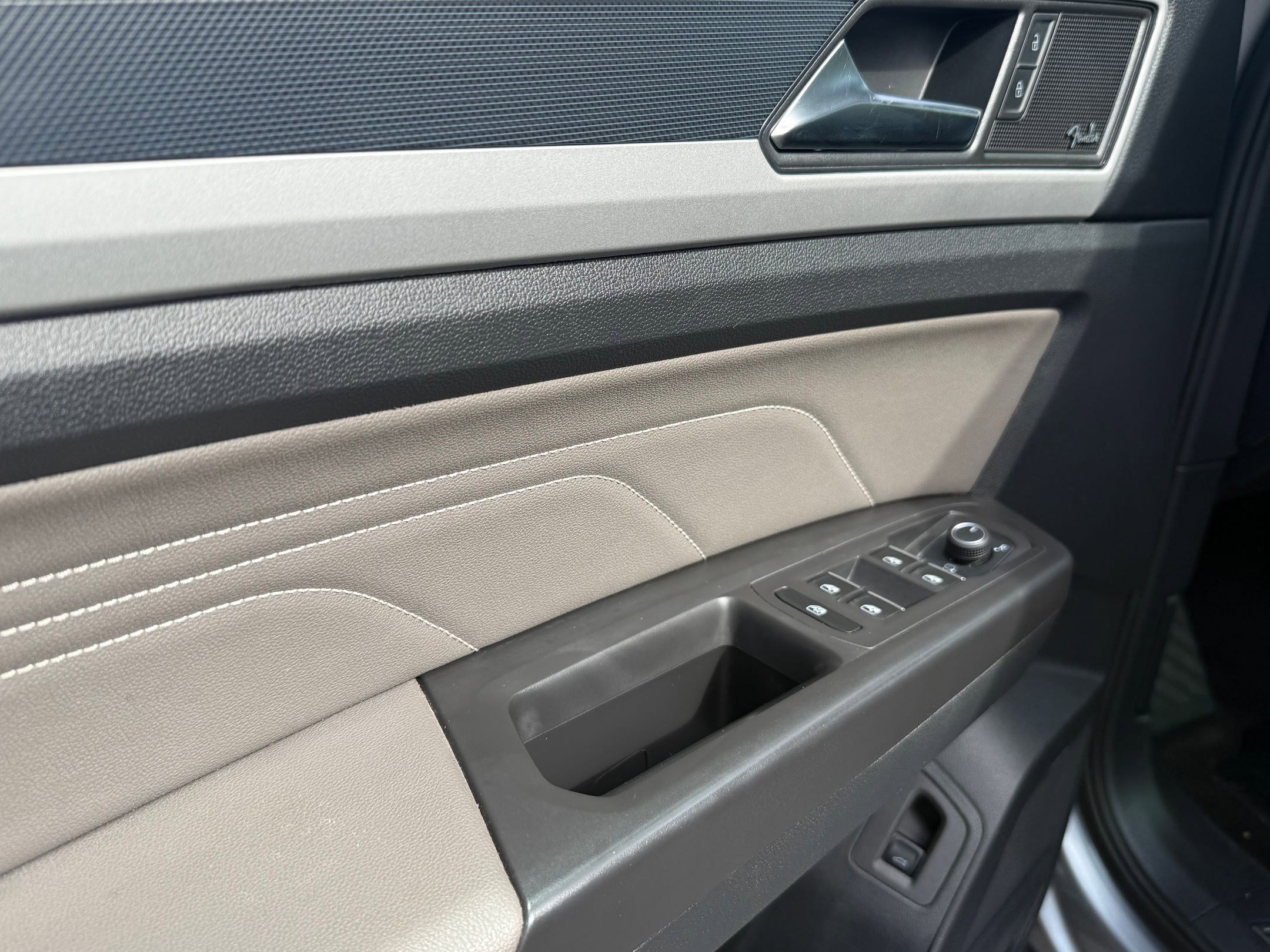 Used 2023 Volkswagen Atlas Cross Sport SEL Premium R-Line image 12