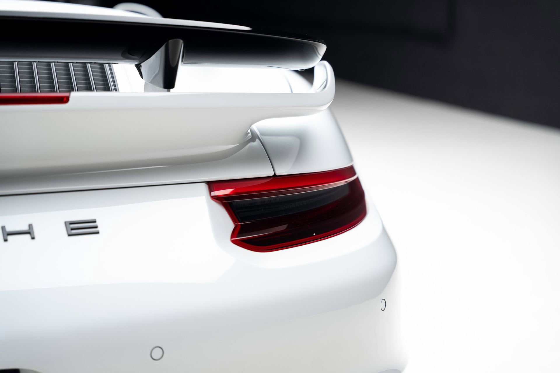 Used 2019 Porsche 911 Turbo image 31