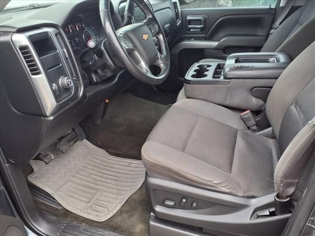 Used 2018 Chevrolet Silverado 1500 W/T AWD/4WD image 10