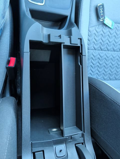 Used 2023 Chevrolet Equinox LS FWD image 23