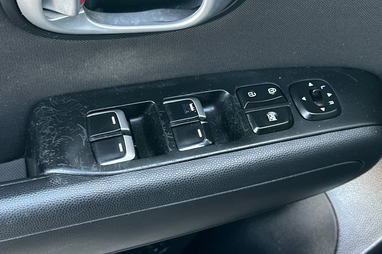 Used 2019 Kia Soul FWD image 12