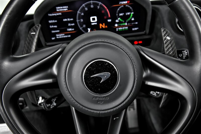 Used 2020 McLaren 720S Spider RWD image 23