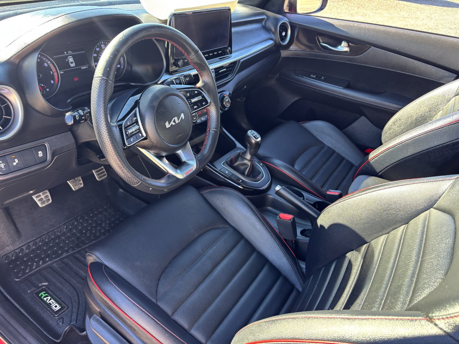 Used 2023 Kia Forte GT FWD image 19