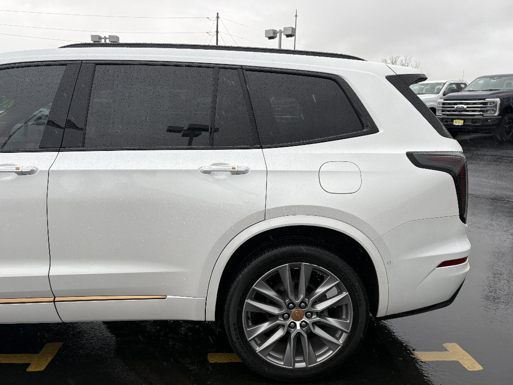 Used 2020 Cadillac XT6 Sport w/ Platinum Package image 13