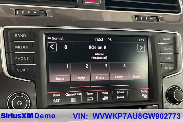 Used 2016 Volkswagen e-Golf SE image 33