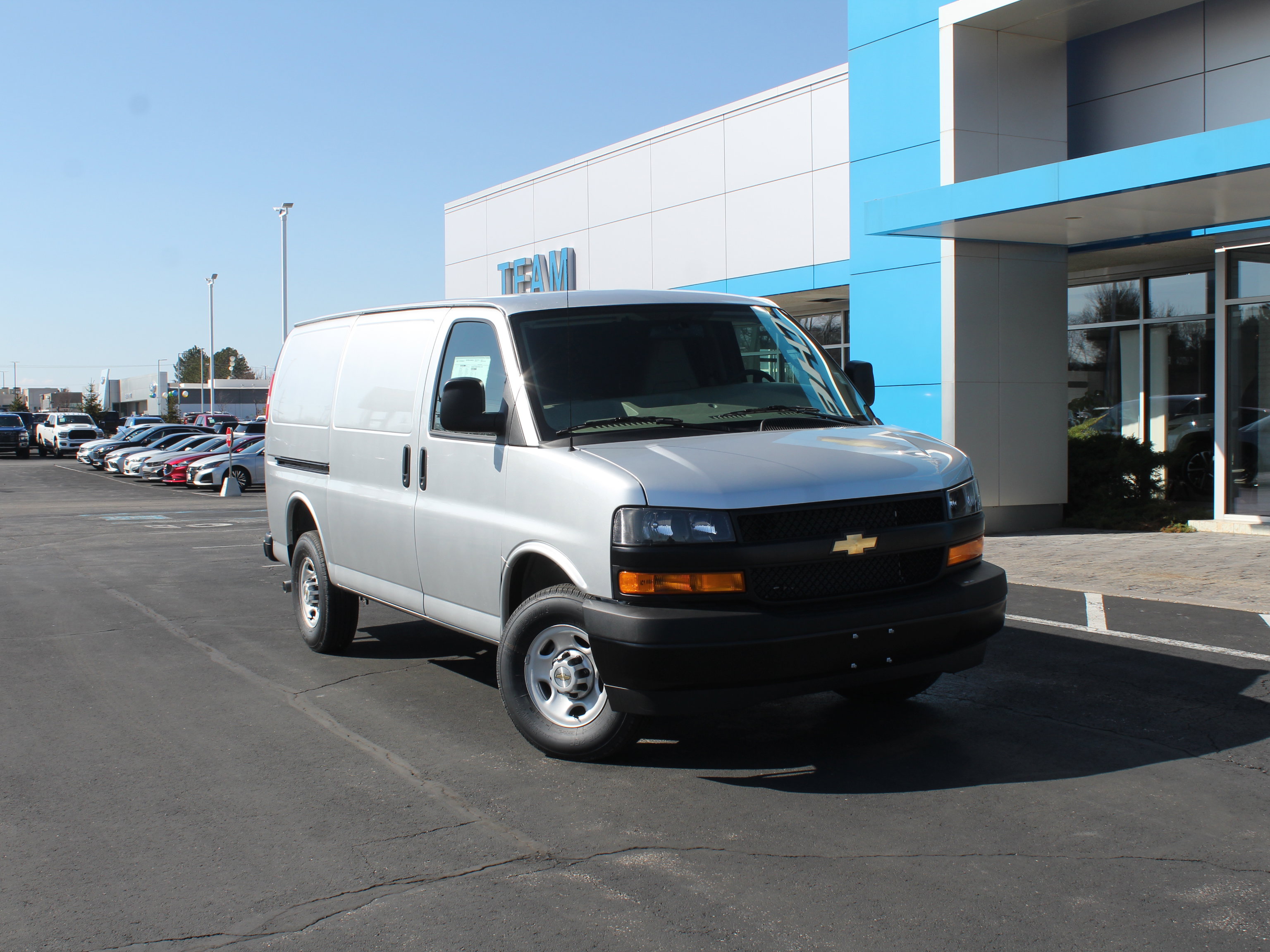 New 2026 Chevrolet Express 2500 image 2
