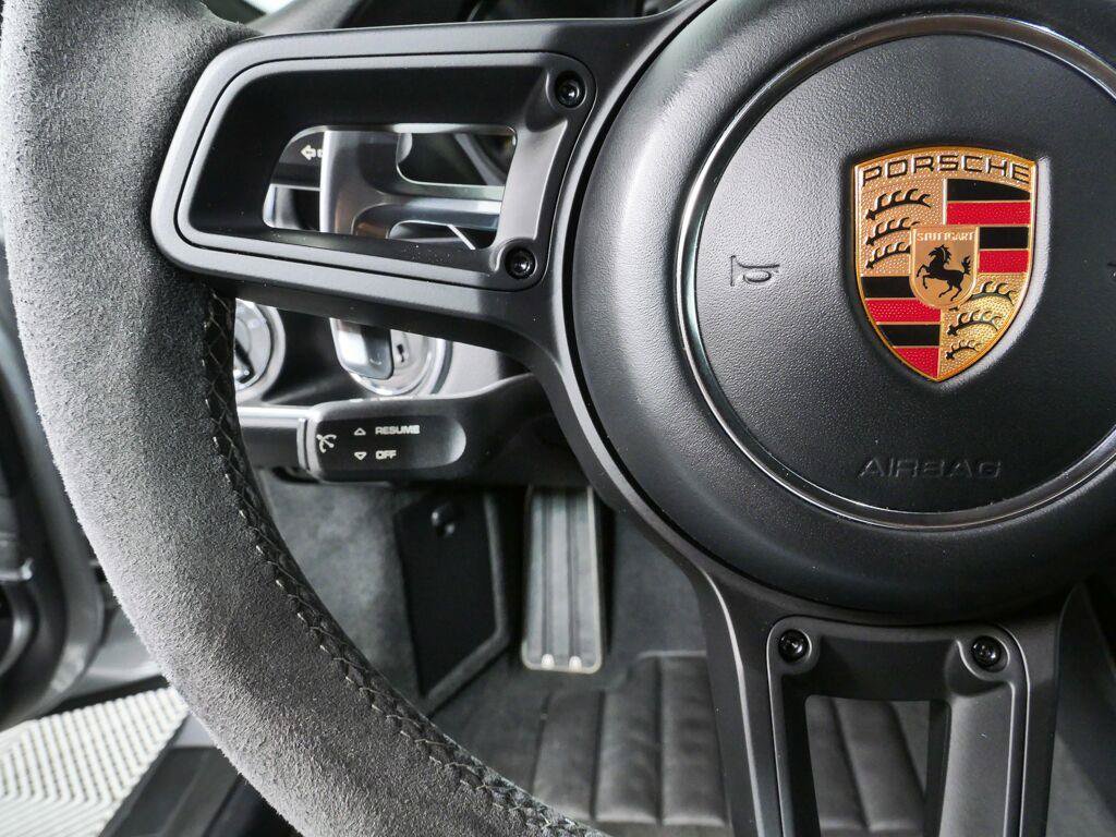 Used 2018 Porsche 911 GT3 RWD image 10