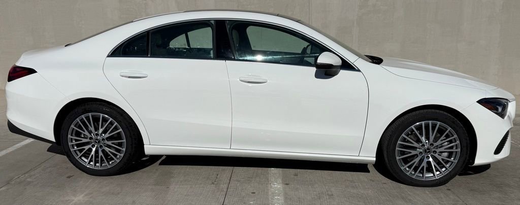 Used 2025 Mercedes-Benz CLA 250 image 3