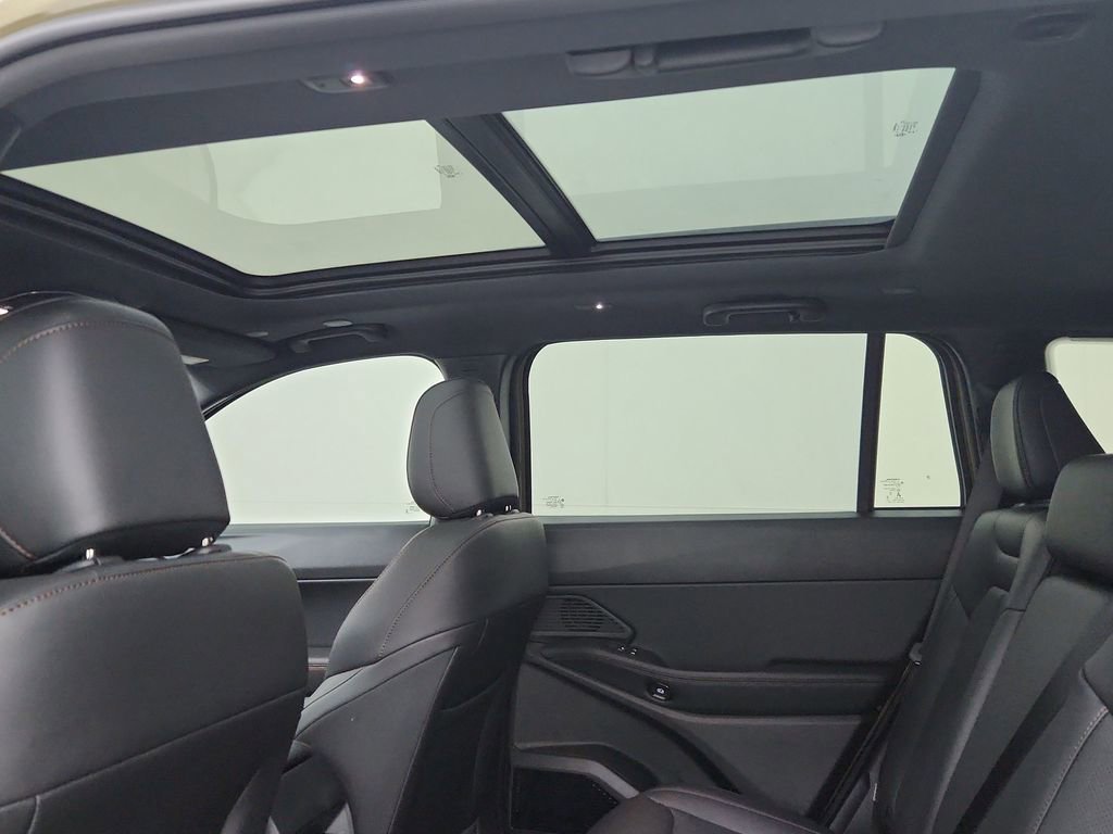 New 2026 Jeep Cherokee Overland w/ Advanced Pro Tech Group AWD/4WD image 29