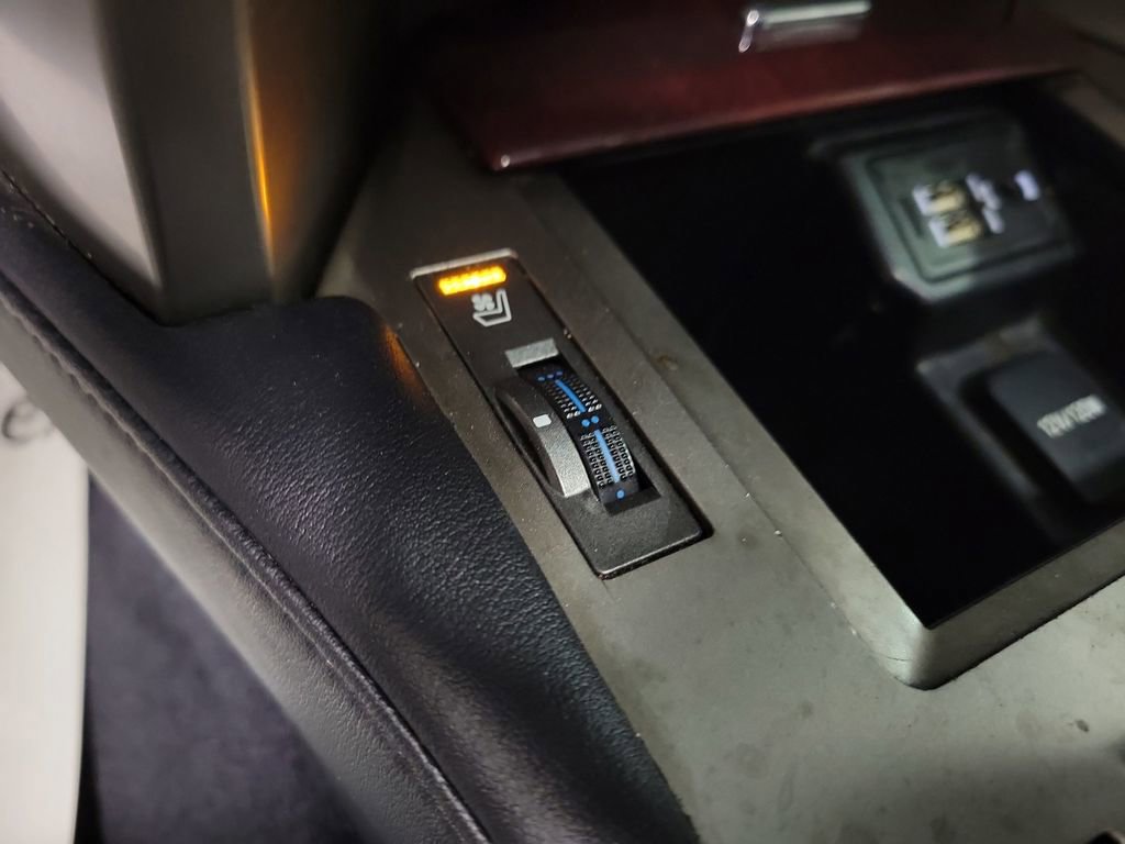 Used 2015 Lexus GX 460 w/ Premium Package image 17