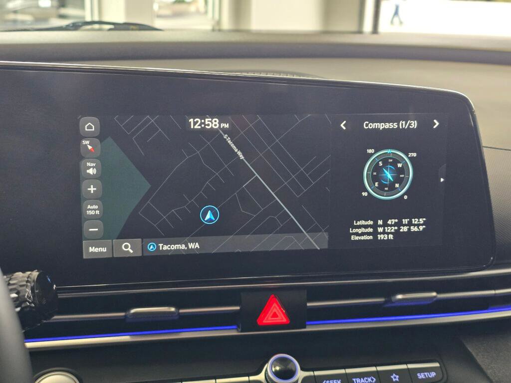 Used 2025 Hyundai Elantra SEL FWD image 31