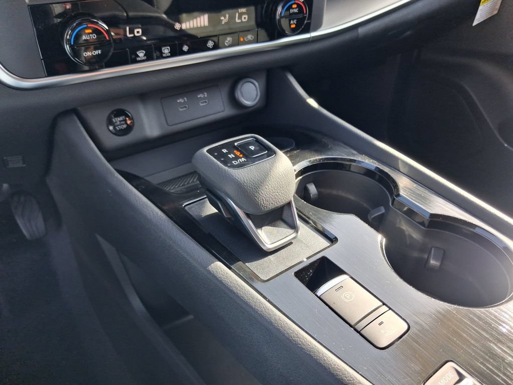 Used 2026 Nissan Rogue SV FWD image 22