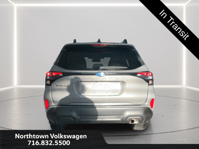 Used 2025 Subaru Forester Premium AWD/4WD image 4