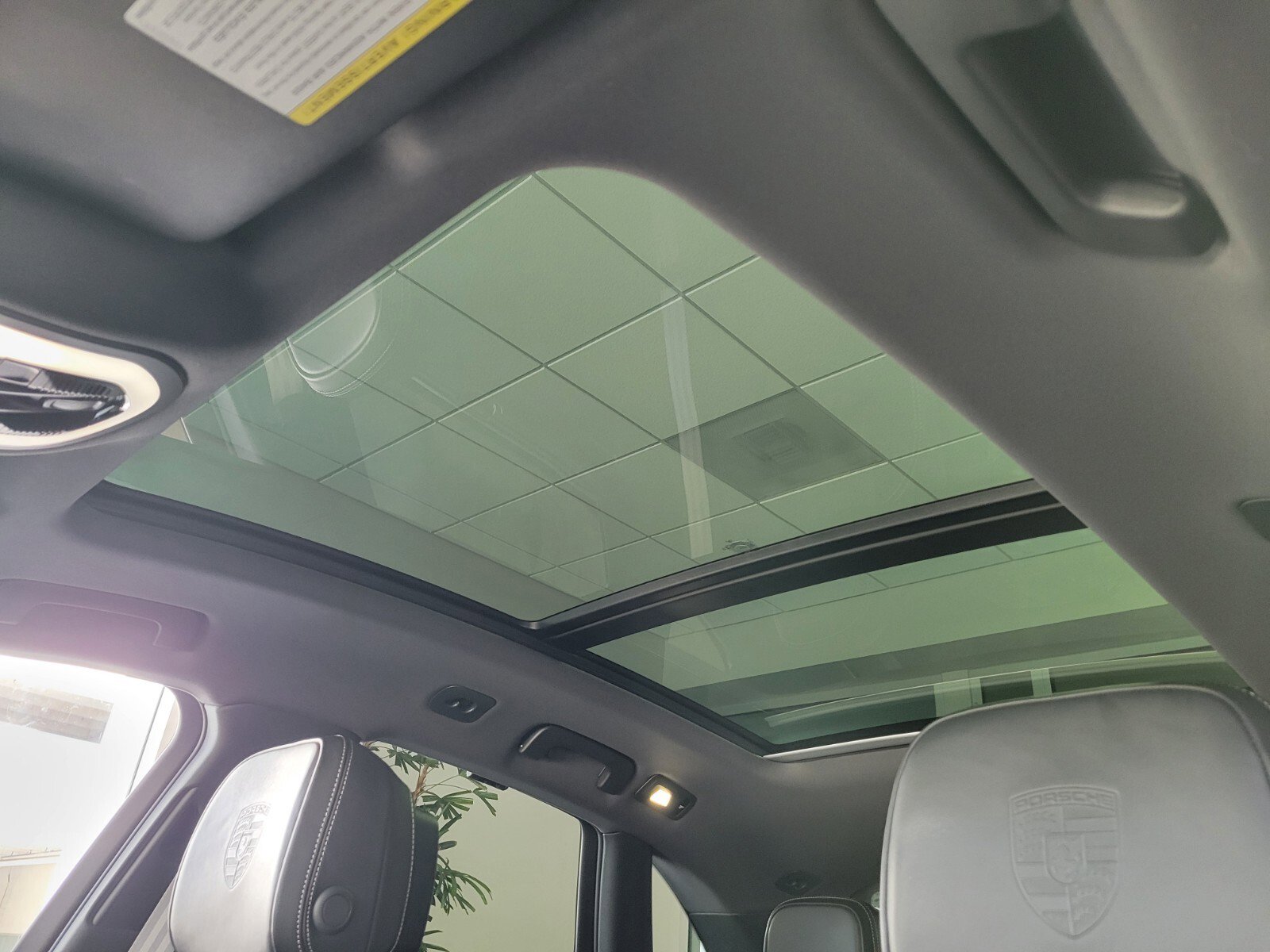 Used 2025 Porsche Macan S image 11