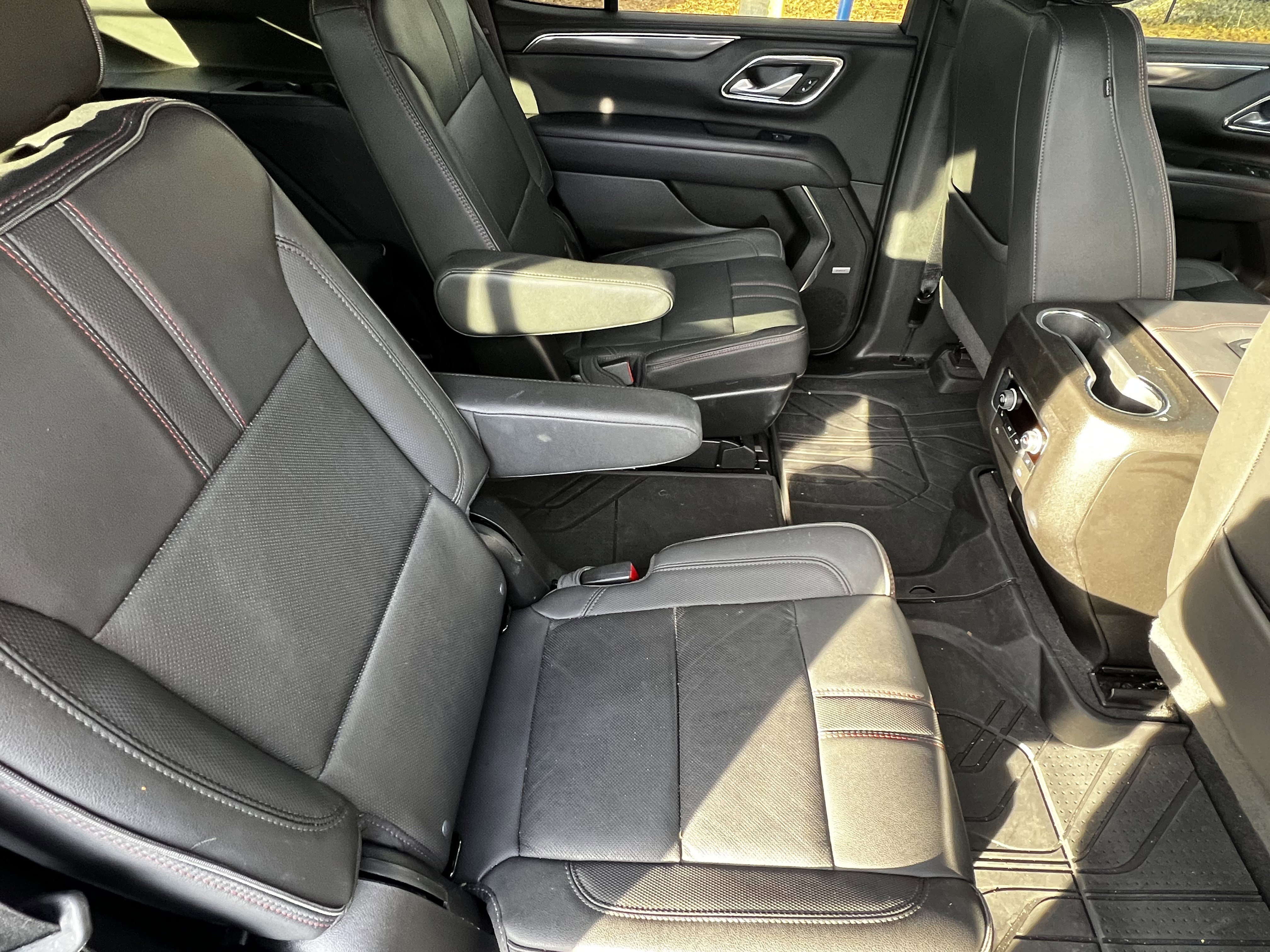 Used 2022 Chevrolet Tahoe RST w/ Luxury Package image 41