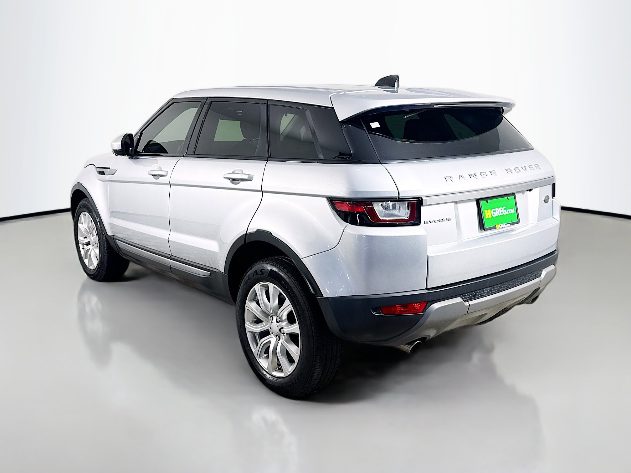 Used 2018 Land Rover Range Rover Evoque SE AWD/4WD image 7