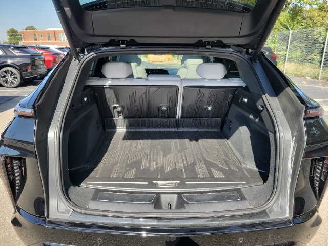 Certified 2024 Cadillac Lyriq Sport AWD/4WD image 30
