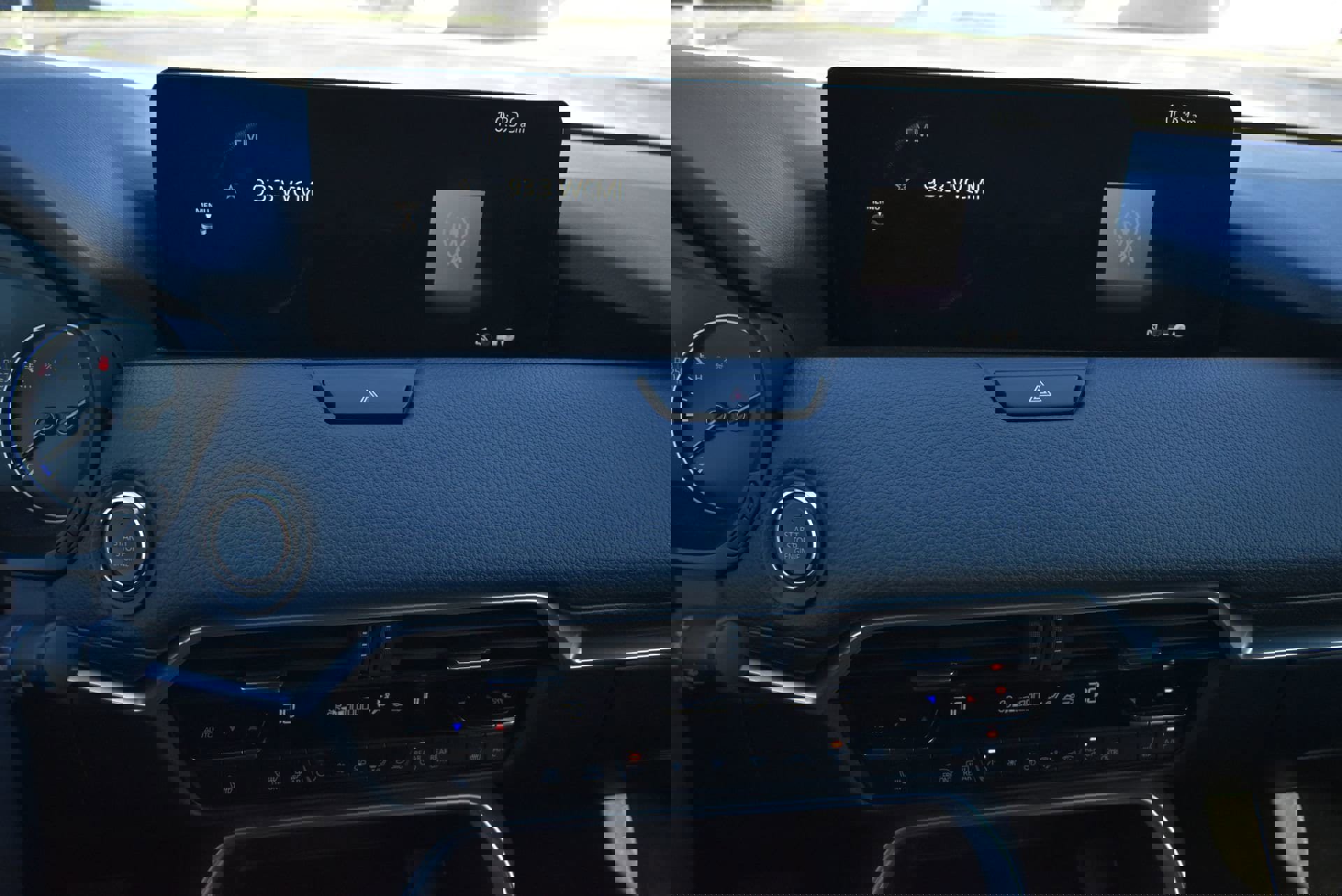 Used 2025 MAZDA CX-90 3.3 Turbo w/ Preferred Package AWD/4WD image 28