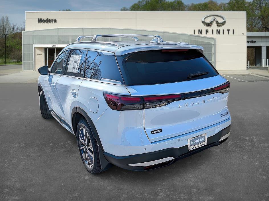 New 2026 INFINITI QX60 Luxe w/ Family Package image 5