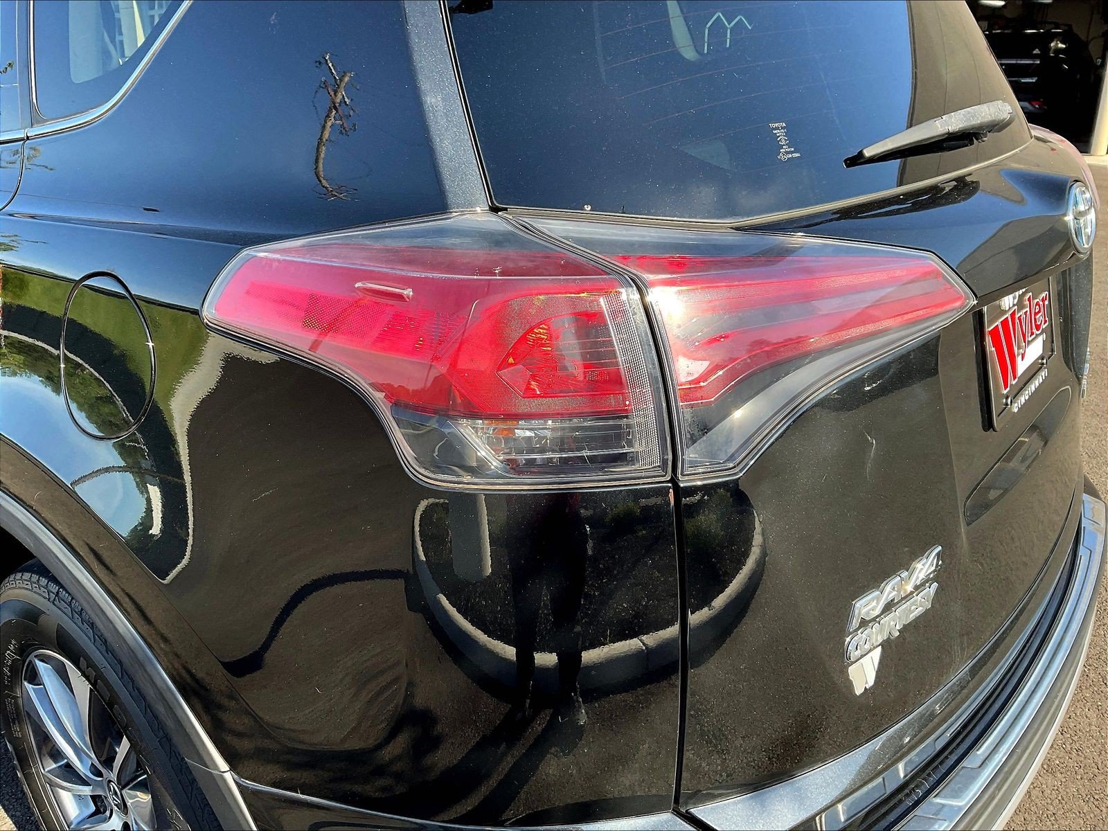 Used 2017 Toyota RAV4 XLE w/ All Weather Liner Package AWD/4WD image 22