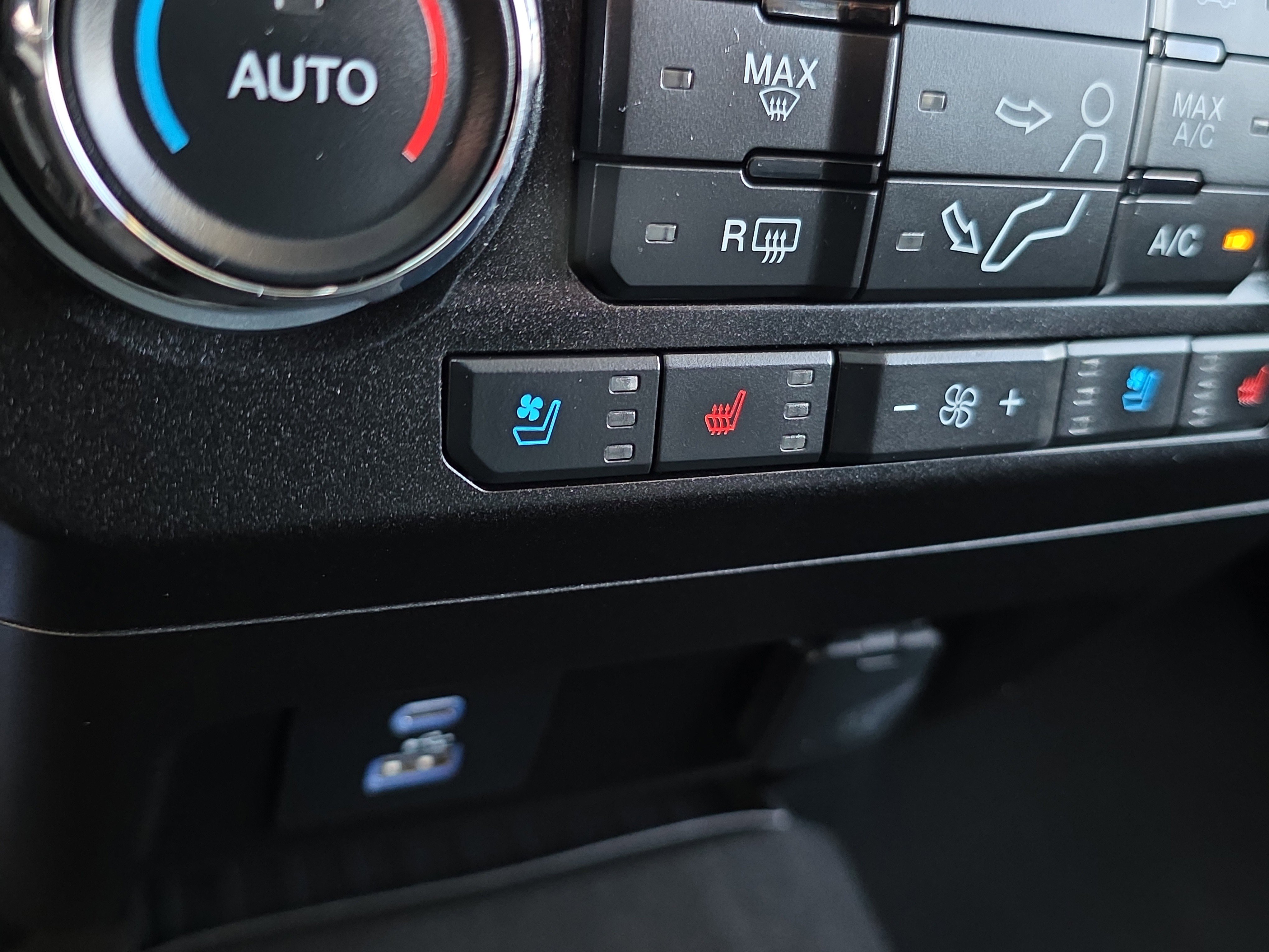 Used 2020 Ford F250 Lariat image 28