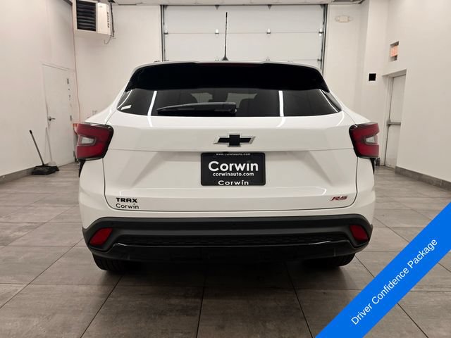 Used 2026 Chevrolet Trax RS w/ Driver Confidence Package FWD image 4