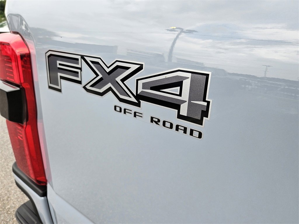 New 2025 Ford F250 Lariat w/ Lariat Ultimate Package image 42