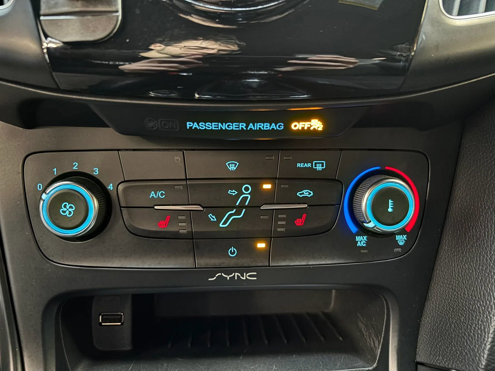Used 2018 Ford Focus ST FWD image 20