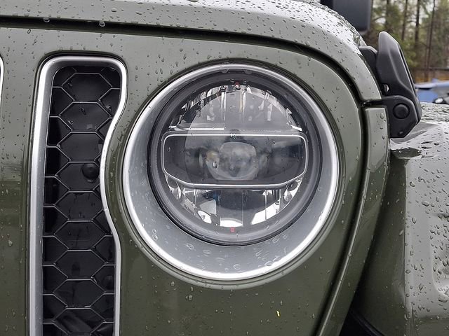 Used 2022 Jeep Wrangler Unlimited Sahara w/ Cold Weather Group image 11