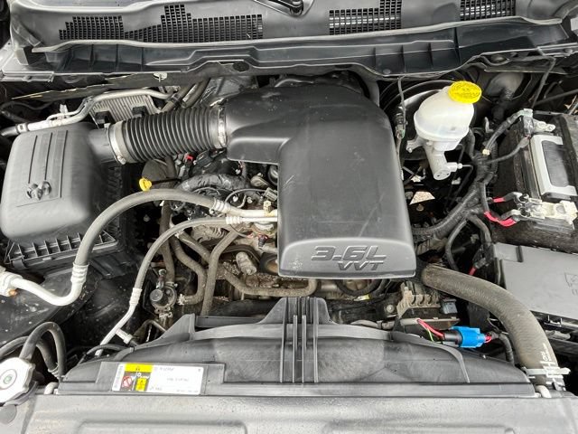 Used 2024 RAM 1500 Warlock AWD/4WD image 30