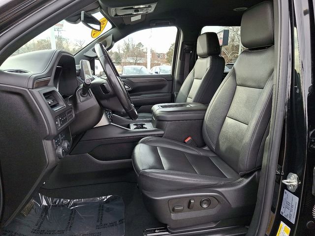 Used 2022 Chevrolet Suburban LT image 14