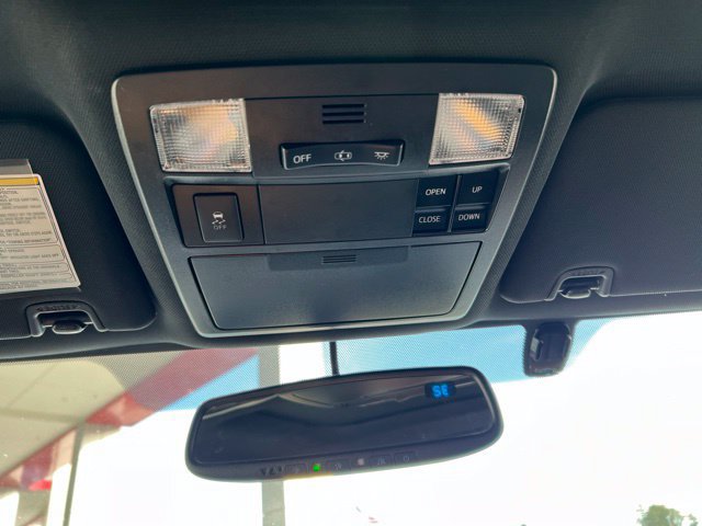 Used 2017 Toyota Tacoma Limited w/ Tow Package AWD/4WD image 23