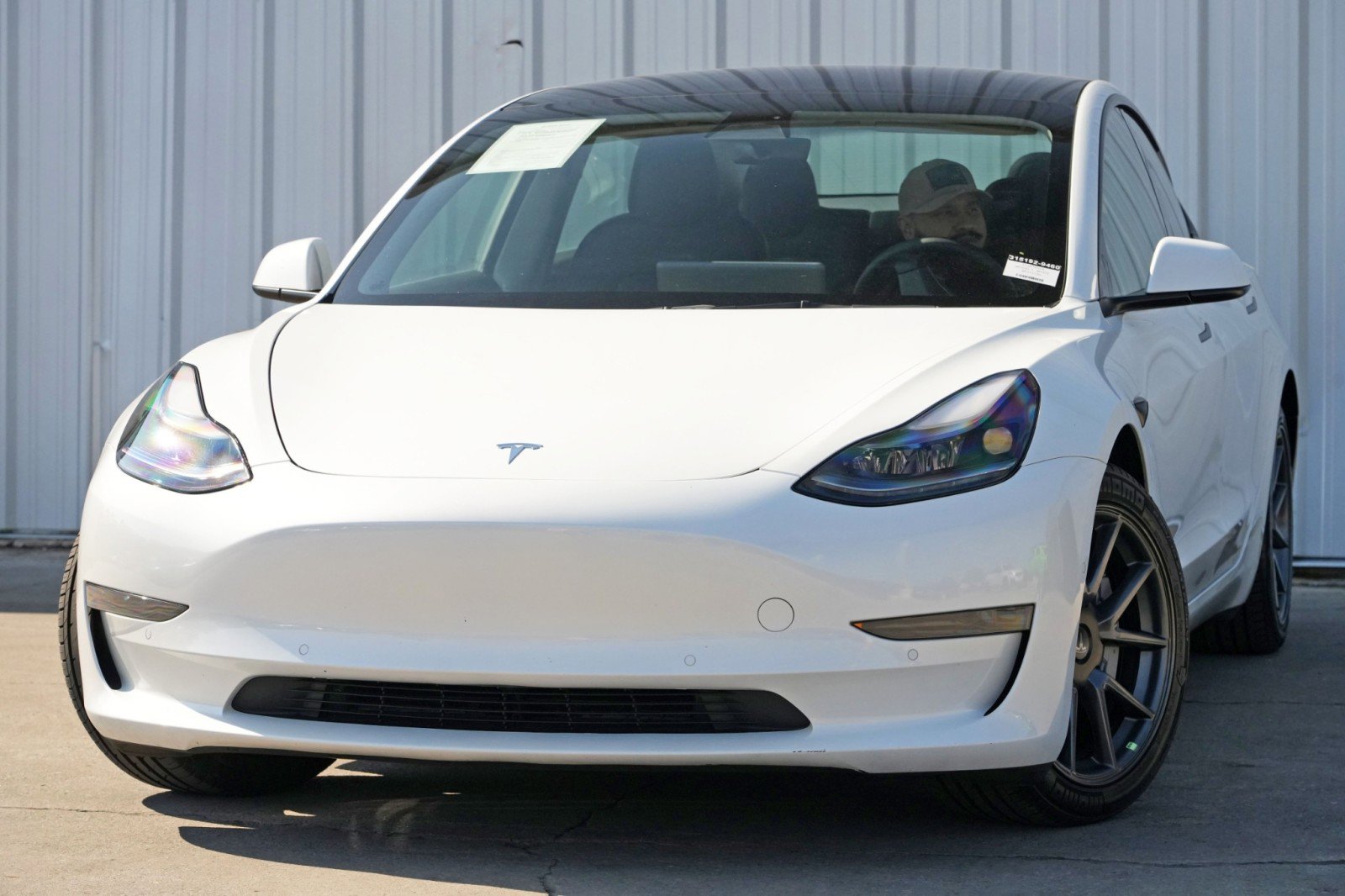 Used 2022 Tesla Model 3 image 3