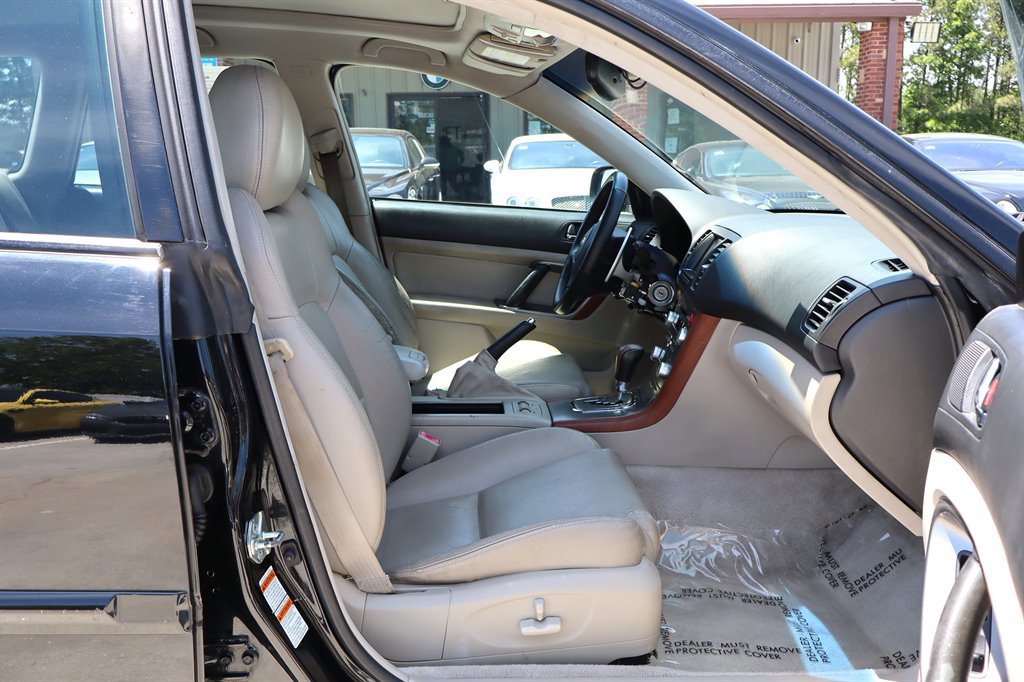 Used 2005 Subaru Outback 2.5XT Limited AWD/4WD image 17