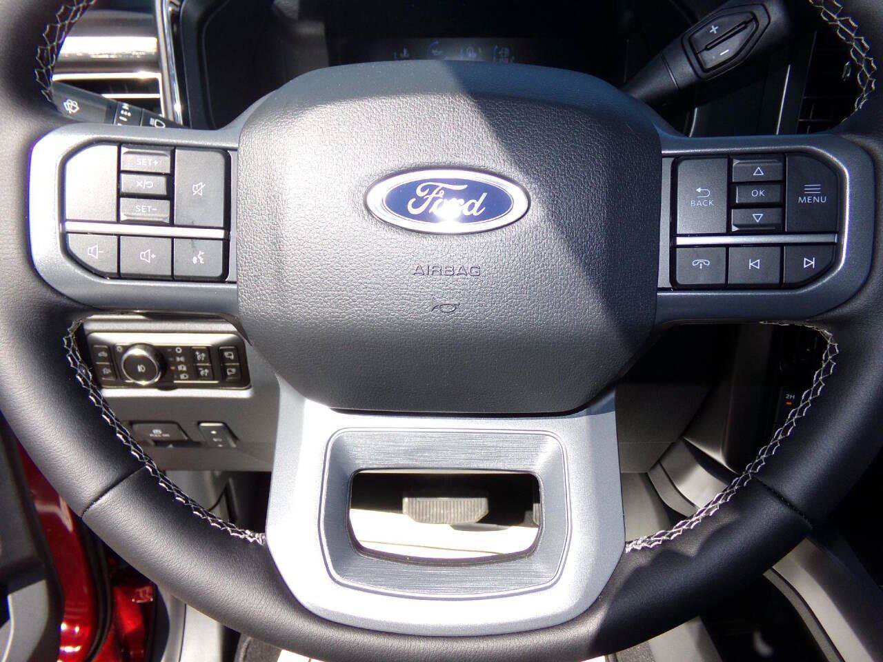 New 2025 Ford F250 Lariat w/ Chrome Package image 12