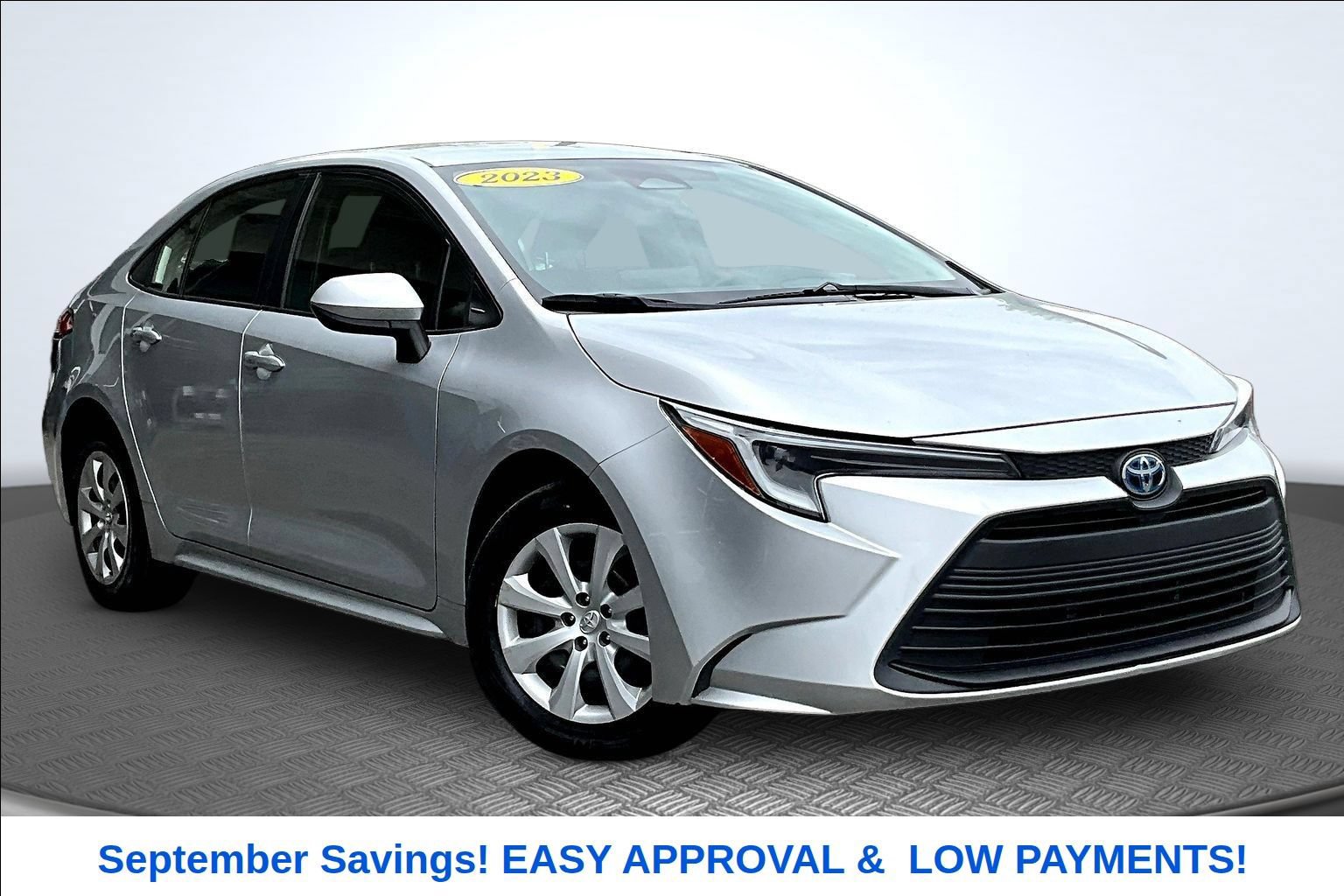 Used 2023 Toyota Corolla LE FWD image 2