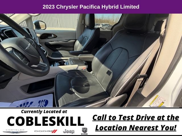 Used 2023 Chrysler Pacifica Limited FWD image 15