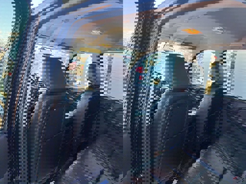 Used 2011 GMC Sierra 2500 Denali w/ Suspension Package, Off-Road image 11