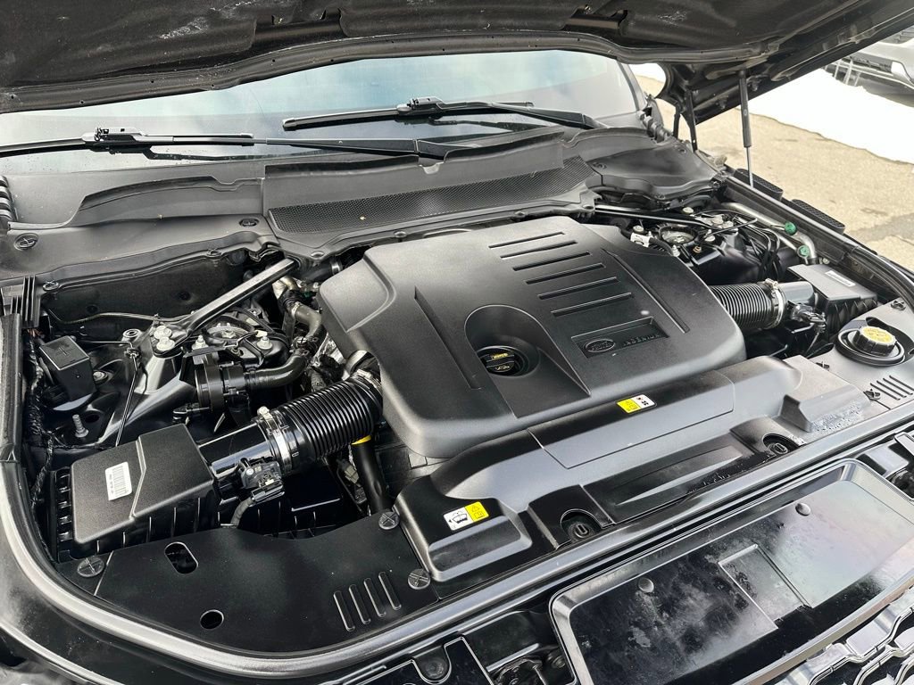 Used 2022 Land Rover Range Rover Sport HSE Silver Edition image 9
