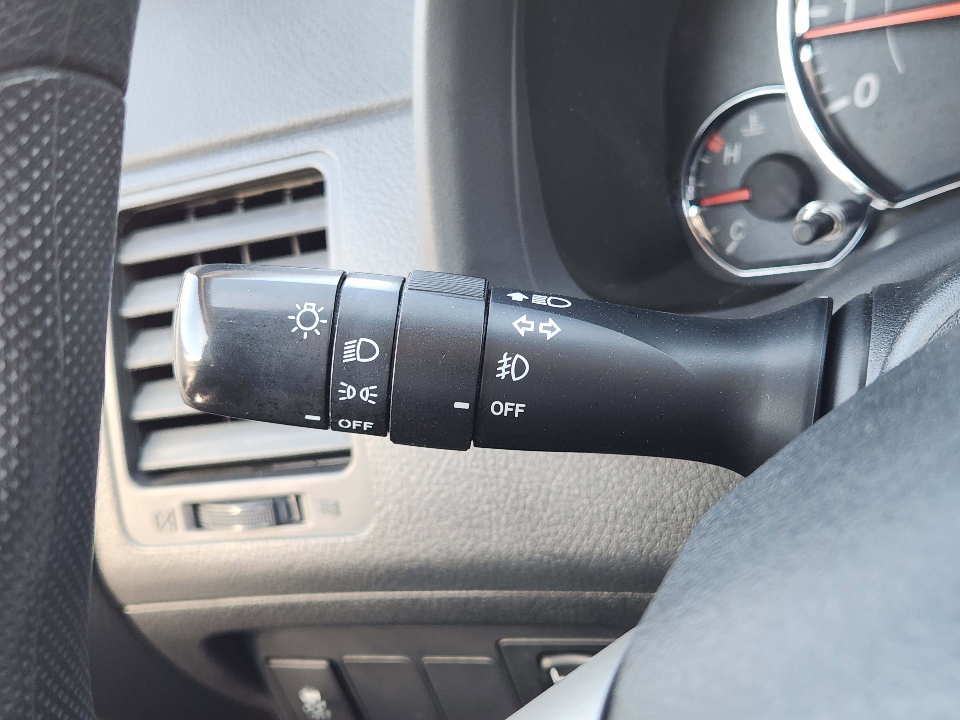 Used 2012 Toyota Corolla S image 22