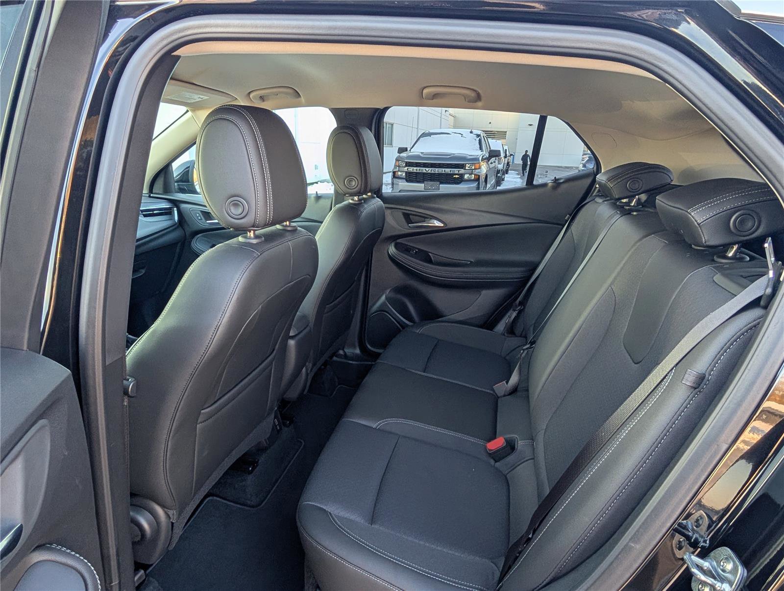 Used 2025 Buick Encore GX Preferred image 13