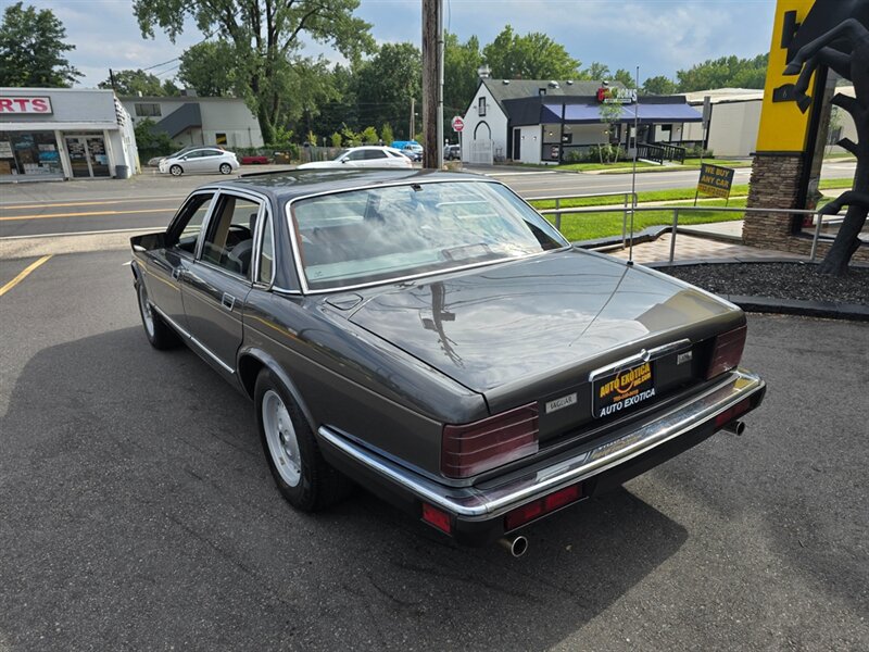 Used 1989 Jaguar XJ6 RWD image 6