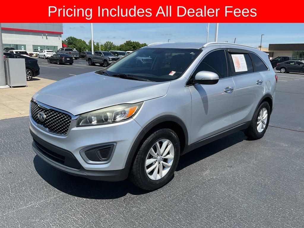 Used 2017 Kia Sorento FWD image 1