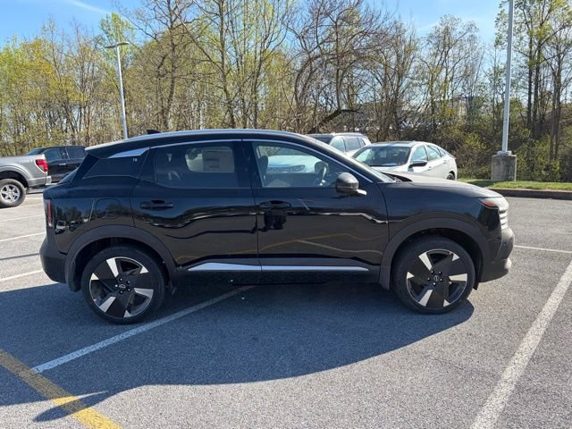New 2026 Nissan Kicks SR FWD image 9