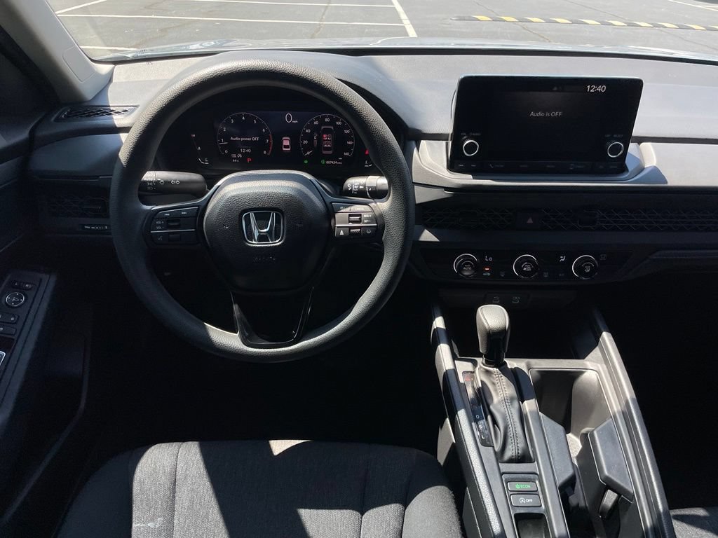 Certified 2025 Honda Accord LX image 15
