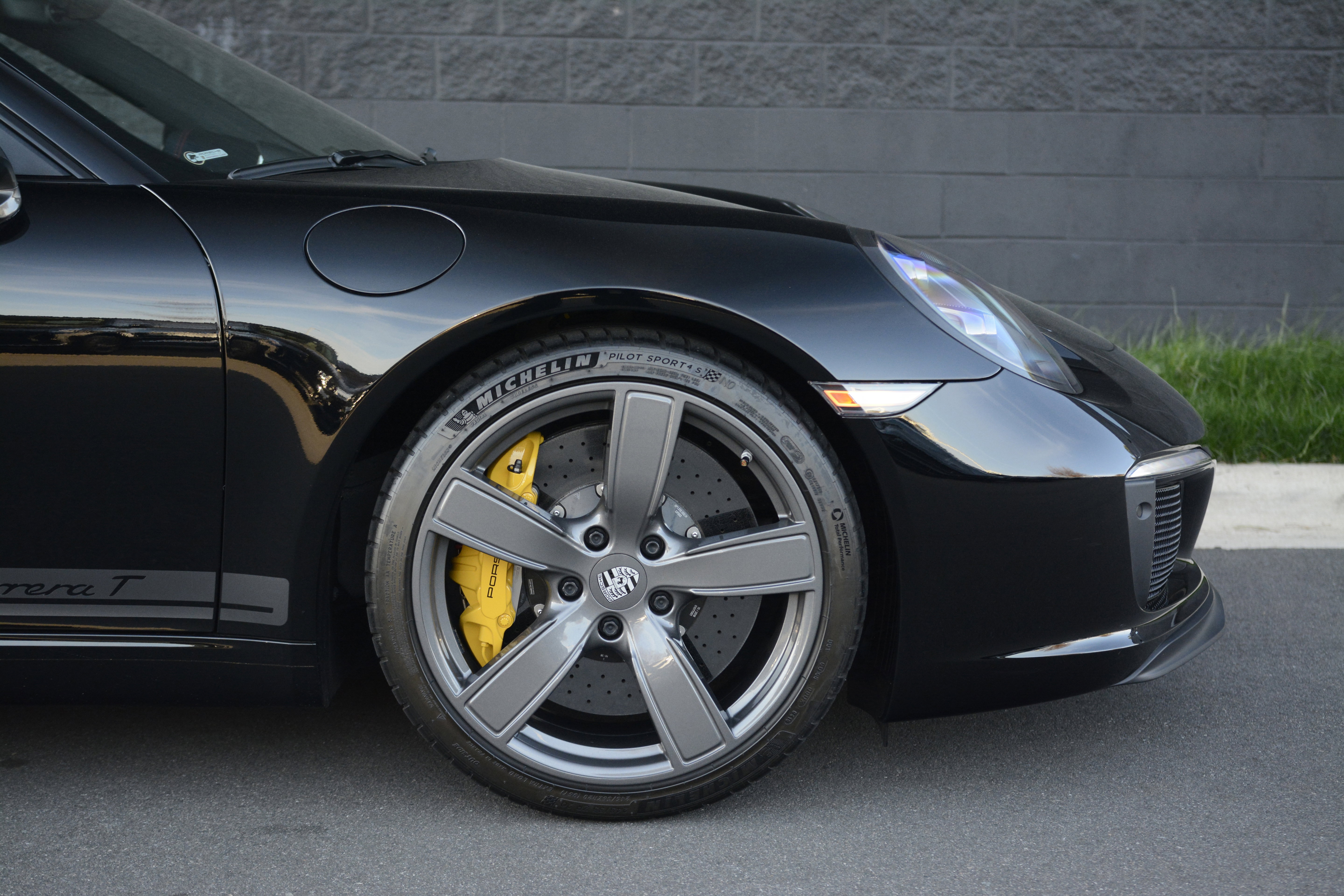 Certified 2018 Porsche 911 Carrera T image 38