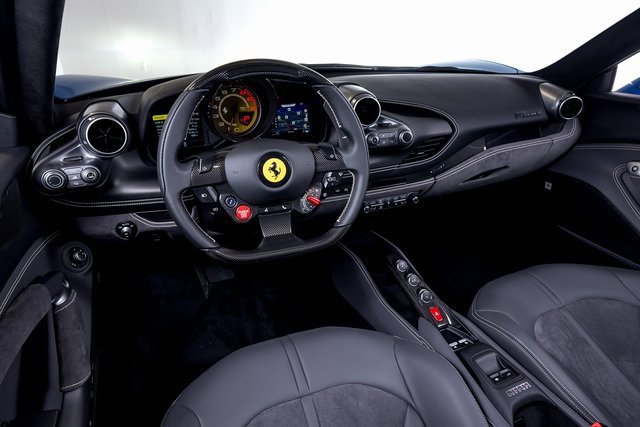 Used 2023 Ferrari F8 Tributo image 5