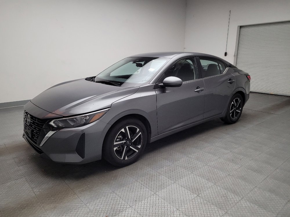 Used 2025 Nissan Sentra SV image 2